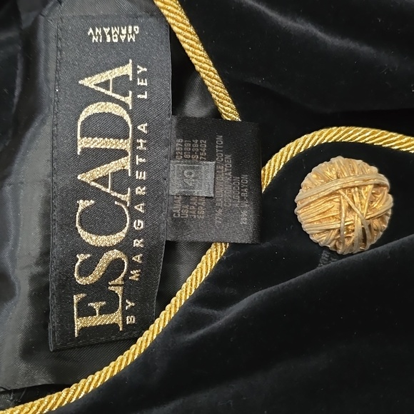 Black Embroidered Women's Jacket Escada sz 40 - Picture 3 of 7
